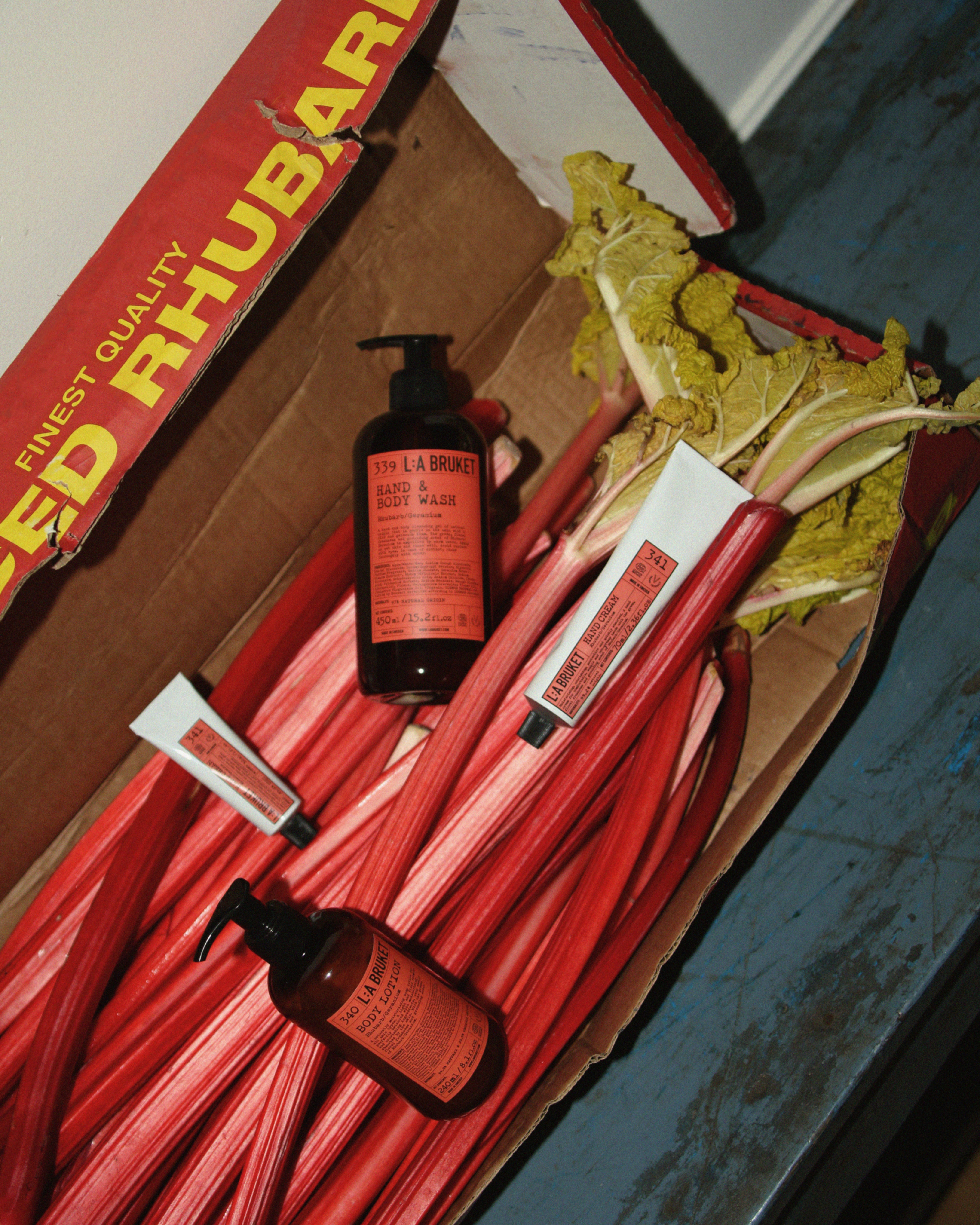 339 Hand & Body Wash Rhubarb & Geranium – L:a Bruket