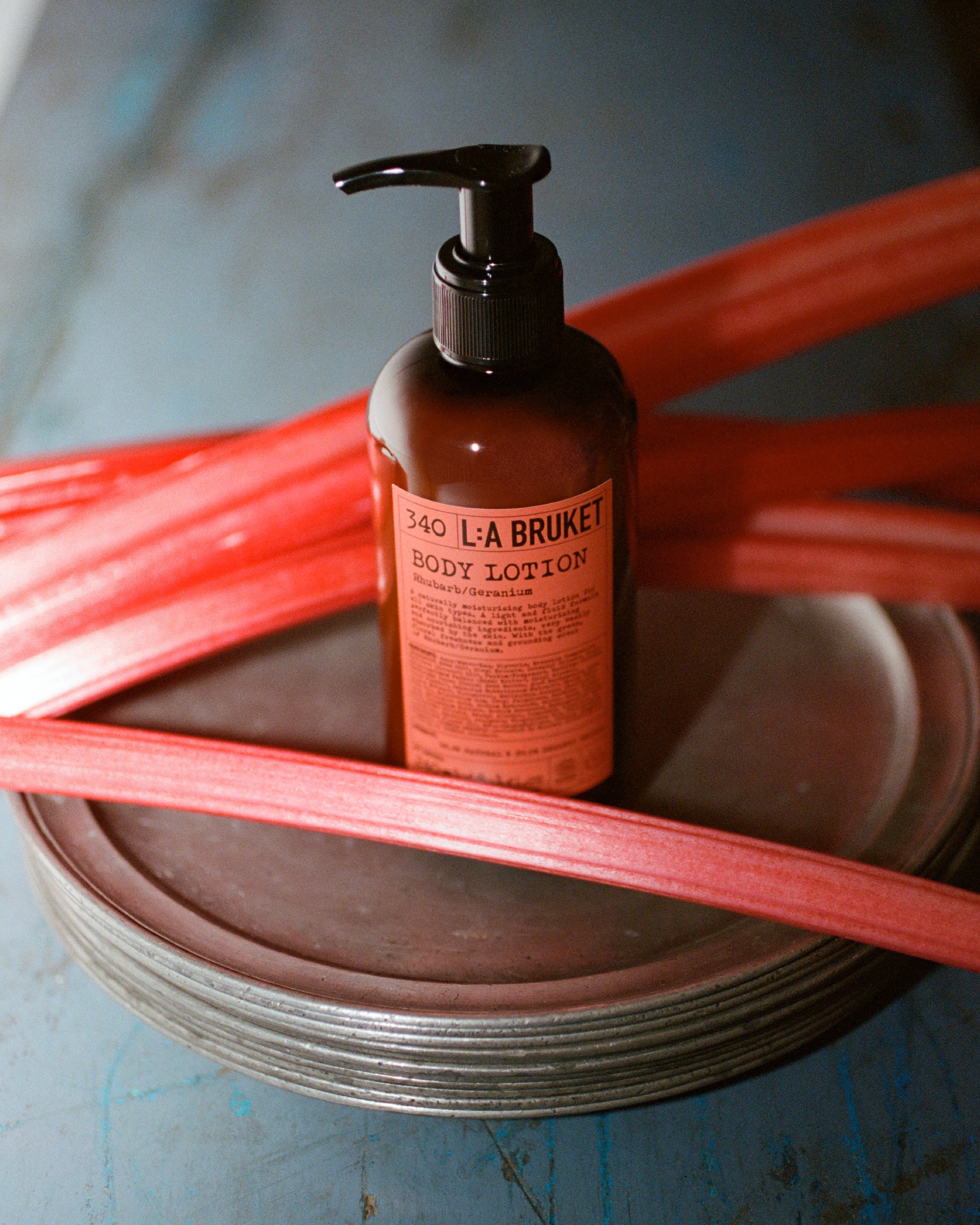 340 Body Lotion Rhubarb & Geranium – L:a Bruket