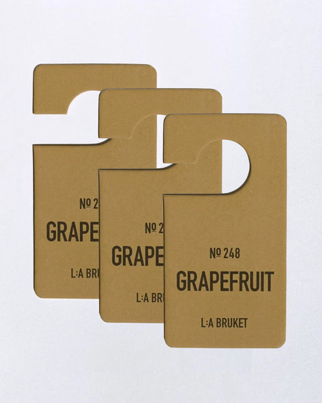 Trio av 248 Doftetiketter